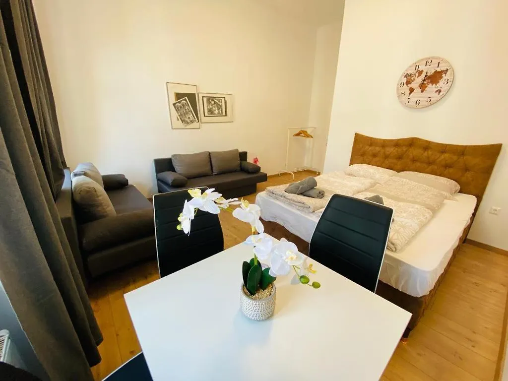 Deluxe Double Room Dw Βιέννη 0*,