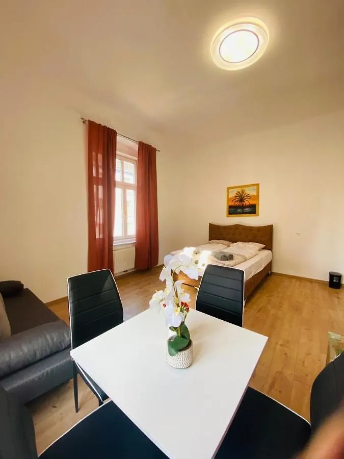 Deluxe Double Room Dw Vídeň 0*,  Rakousko